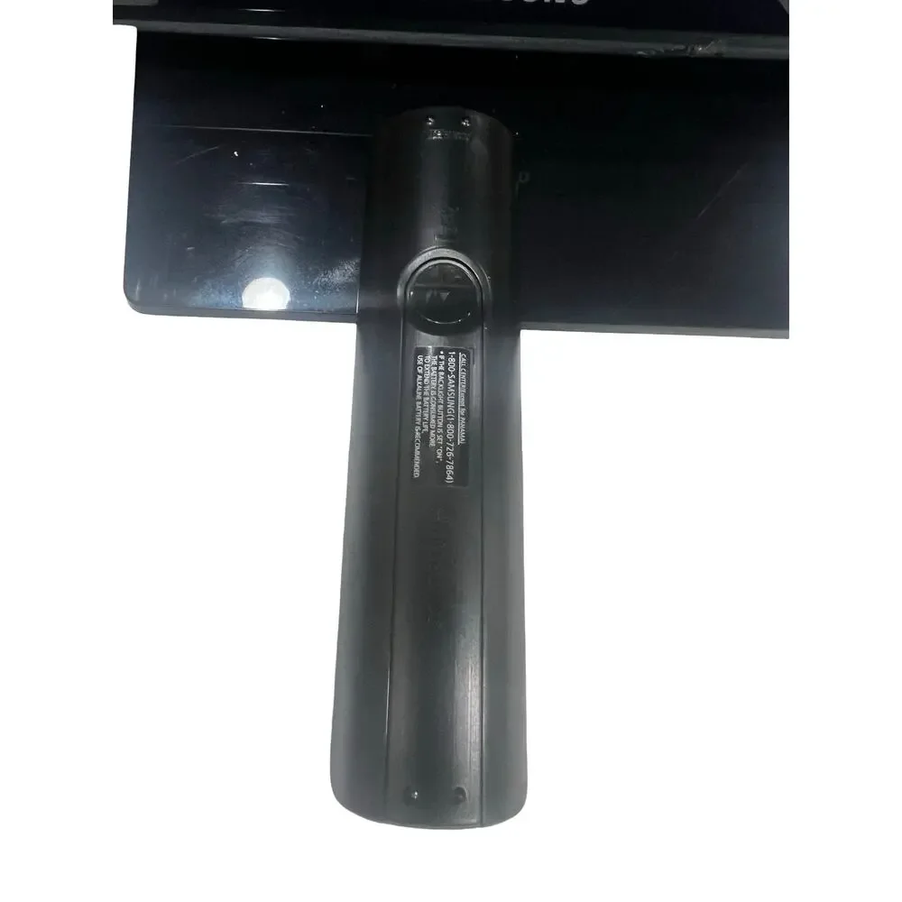 Samsung UN24H4000AFXZA 24” LED HDTV 720p TV w/ Remote Stand Tested Working